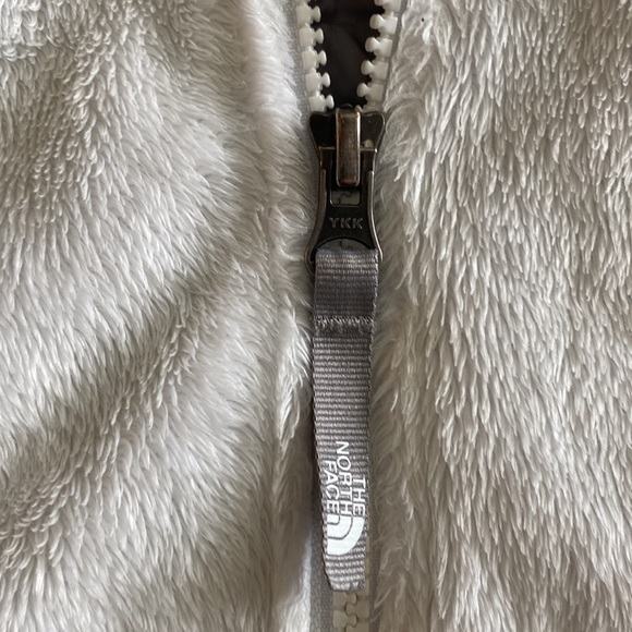 The North Face Girls White/Grey Jacket - Picture 3 of 10